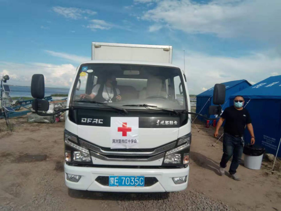 灾害无情 红会有情 ——抢险救灾，满洲里市红十字在行动